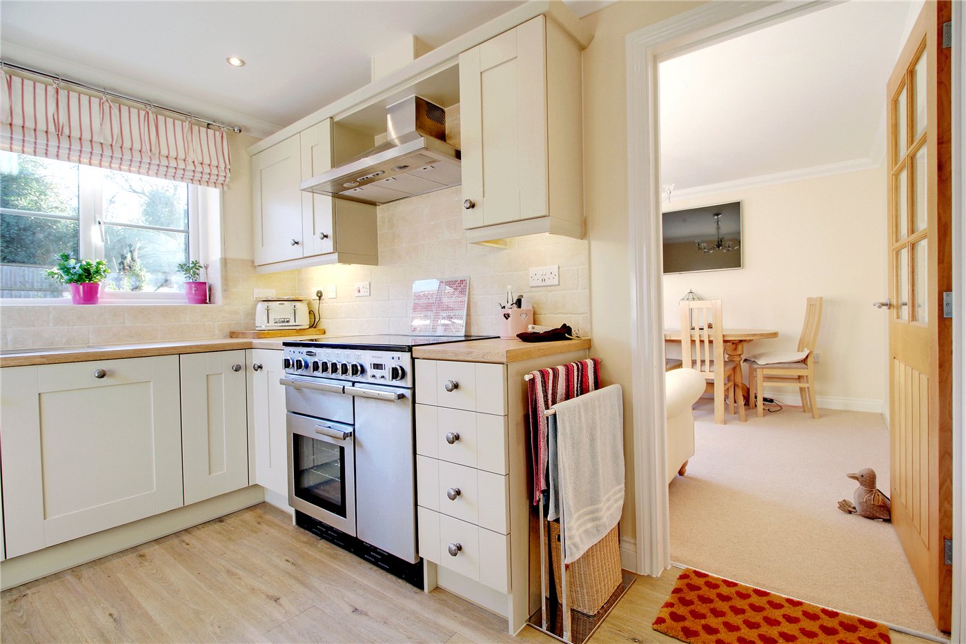 Kitchen/Dining